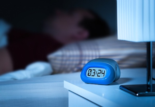 personne qui ne dort pas et insomnies